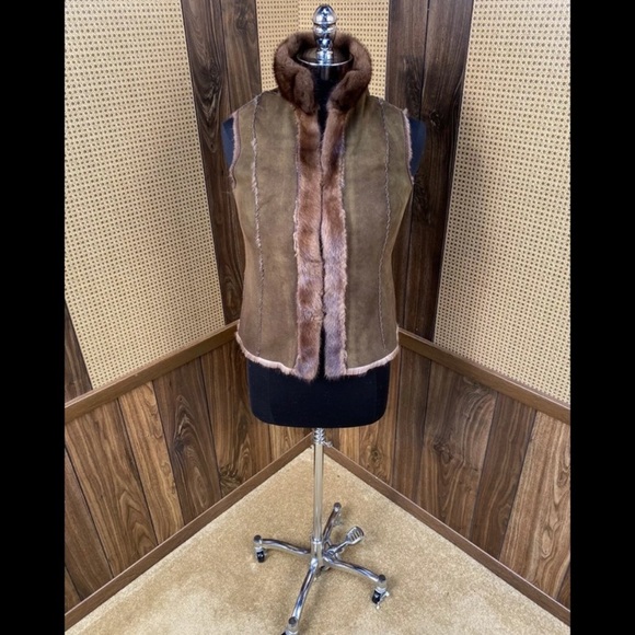 BEAUTIFUL REVERSIBLE BROWN RANCH MINK FUR VEST XS - Picture 5 of 9